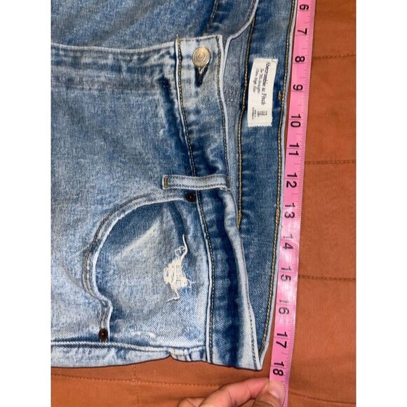 Abercrombie & Fitch 90s Straight Ultra High Rise Jeans Size 33 Light Wash Distre - Picture 7 of 12
